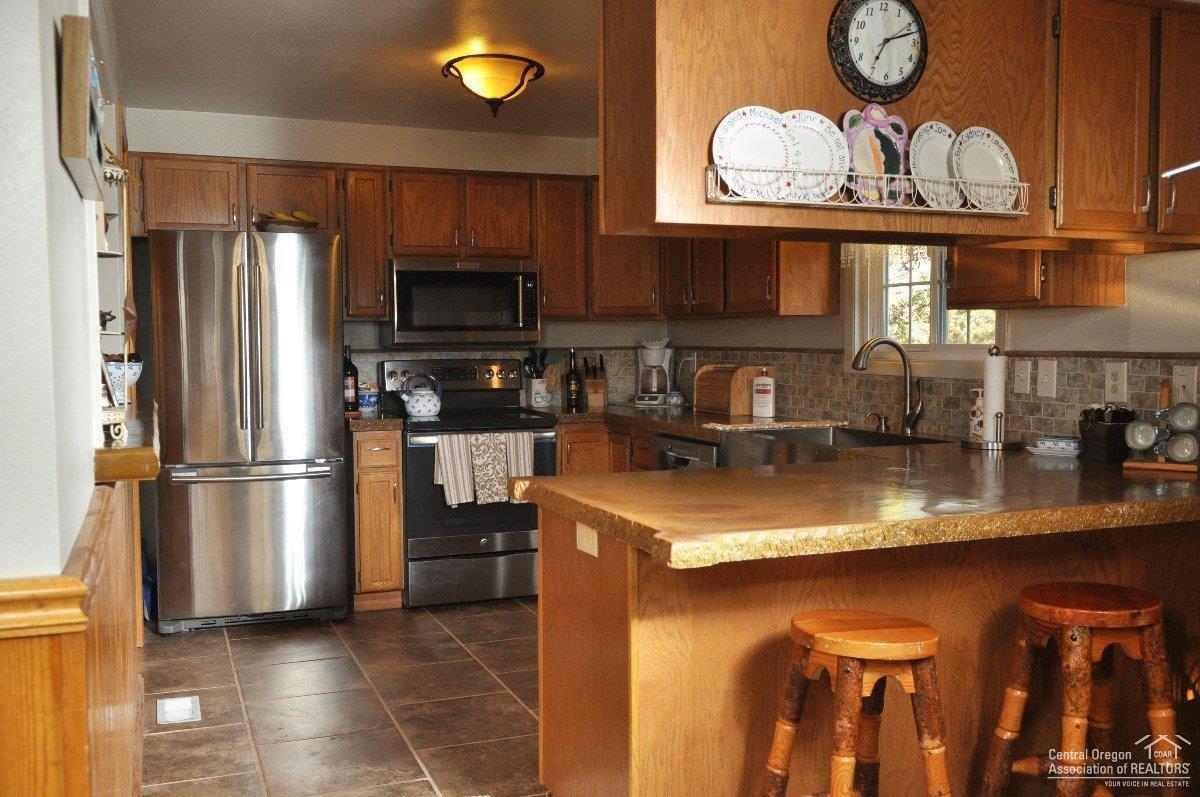 63535 Old Deschutes Road Bend, OR 97701 - Photo 7 of 25 Additional Photo