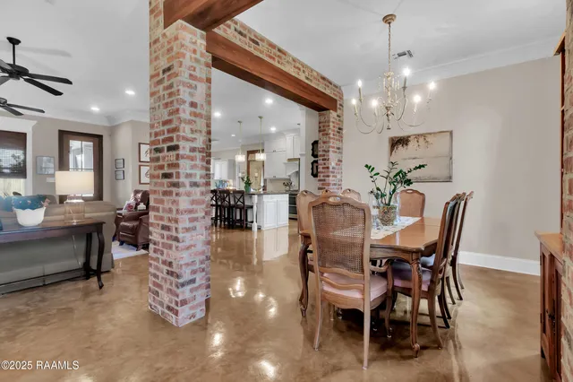 $395,000 | 3013 Woodland Drive, Jennings, LA 70546