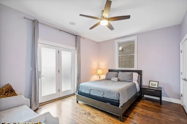 $875,000 | 1832 North Rockwell Street, Unit 1, Chicago, IL 60647