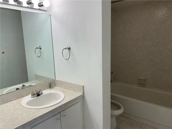 $2,000 | 8390 Sands Point Boulevard, Unit 210F, Tamarac, FL 33321