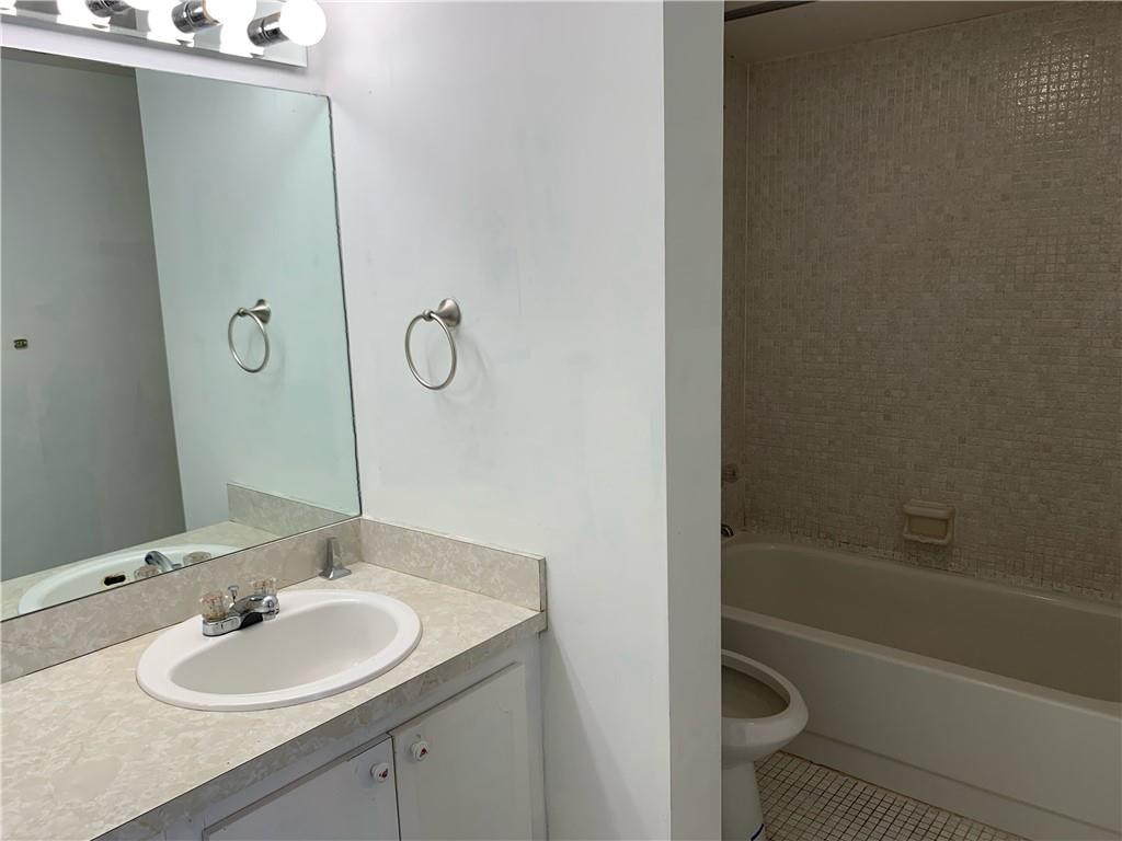8390 Sands Point Boulevard, Unit 210F Tamarac, FL 33321 - Photo 5 of 9 Photo 5