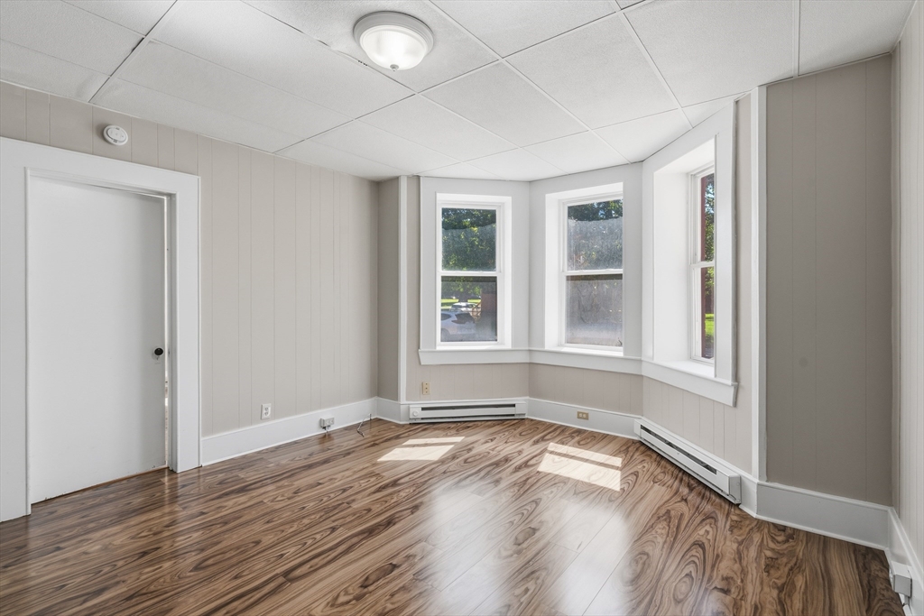 55 Chestnut Street, Unit 1 Holyoke, MA 01040 - Photo 15 of 20