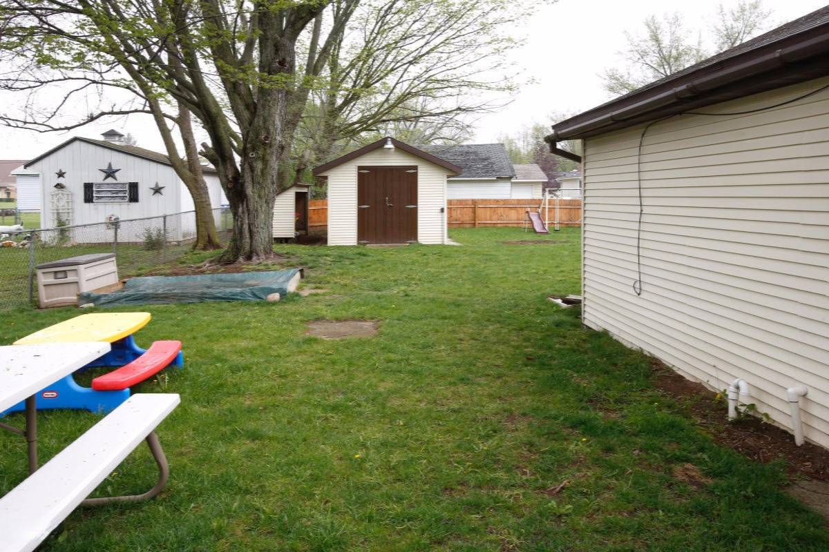 715 South Grant Avenue Three Rivers, MI 49093 - Photo 16 of 20 15020213_15