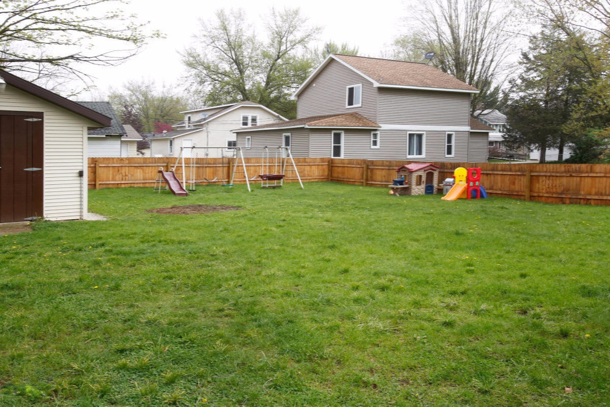 715 South Grant Avenue Three Rivers, MI 49093 - Photo 17 of 20 15020213_16