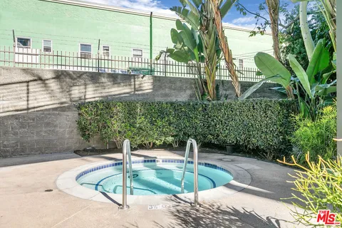 $425,000 | 420 San Pedro Street, Unit 218, Los Angeles, CA 90013
