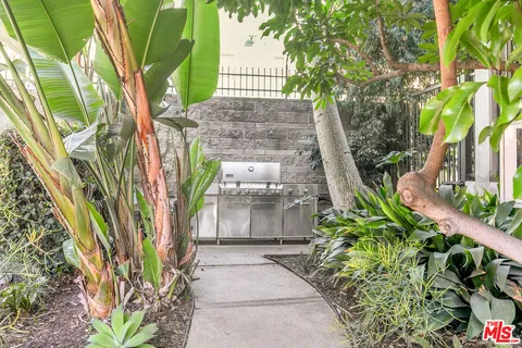 $425,000 | 420 San Pedro Street, Unit 218, Los Angeles, CA 90013