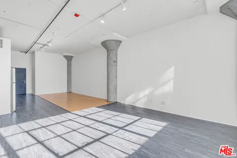 $425,000 | 420 San Pedro Street, Unit 218, Los Angeles, CA 90013