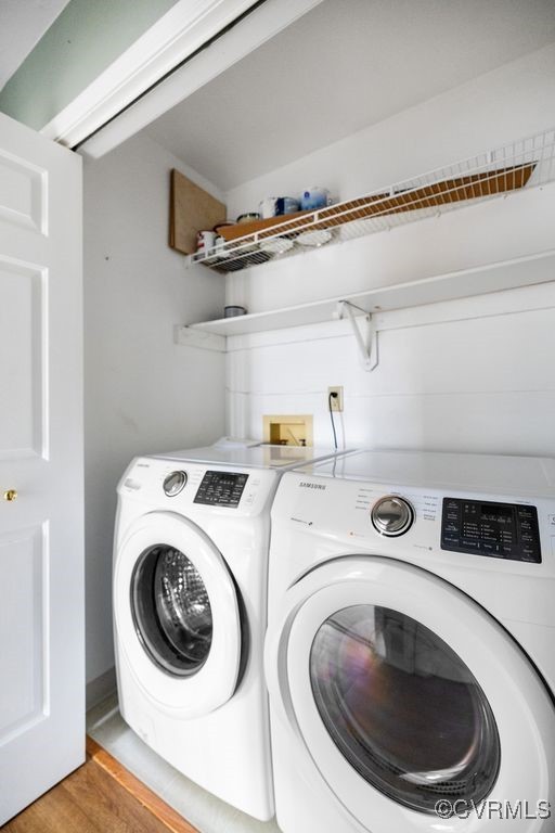 5803 Mill Spring Road Midlothian, VA 23112 - Photo 19 of 48 a utility room with dryer and washer