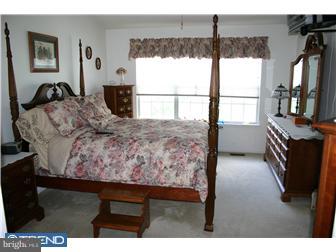 3203 Sterling Road Yardley, PA 19067 - Photo 6 of 12 Gallery Image 6