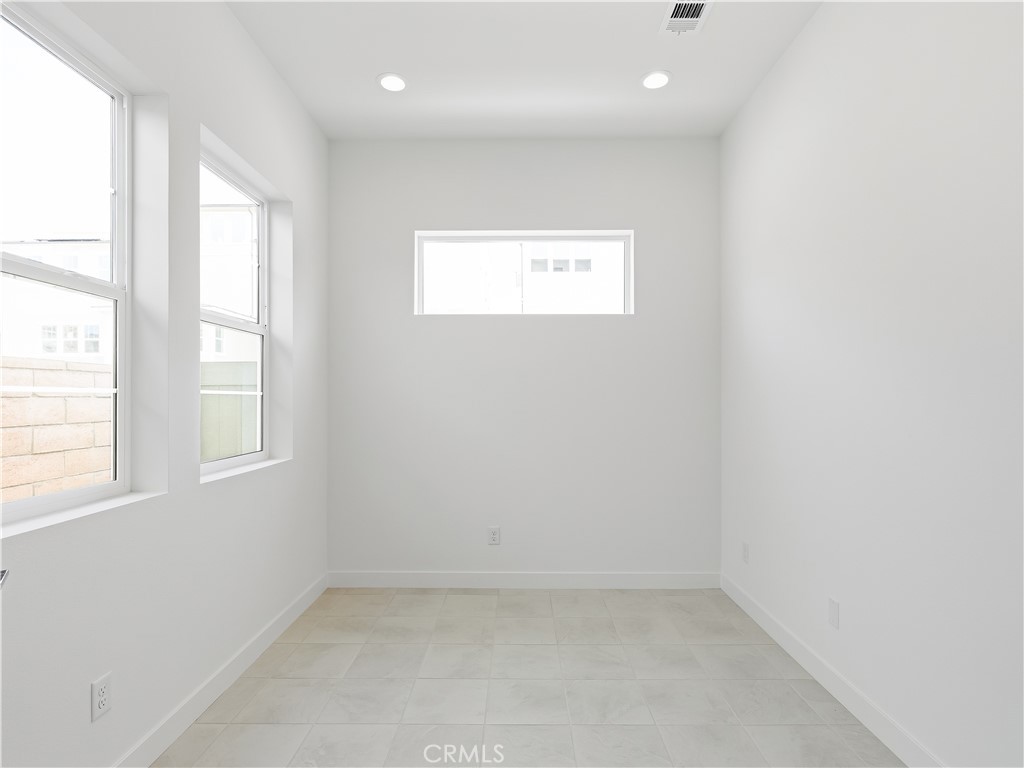 495 Verbena Way Montebello, CA 90640 - Photo 22 of 41 Bedroom 10