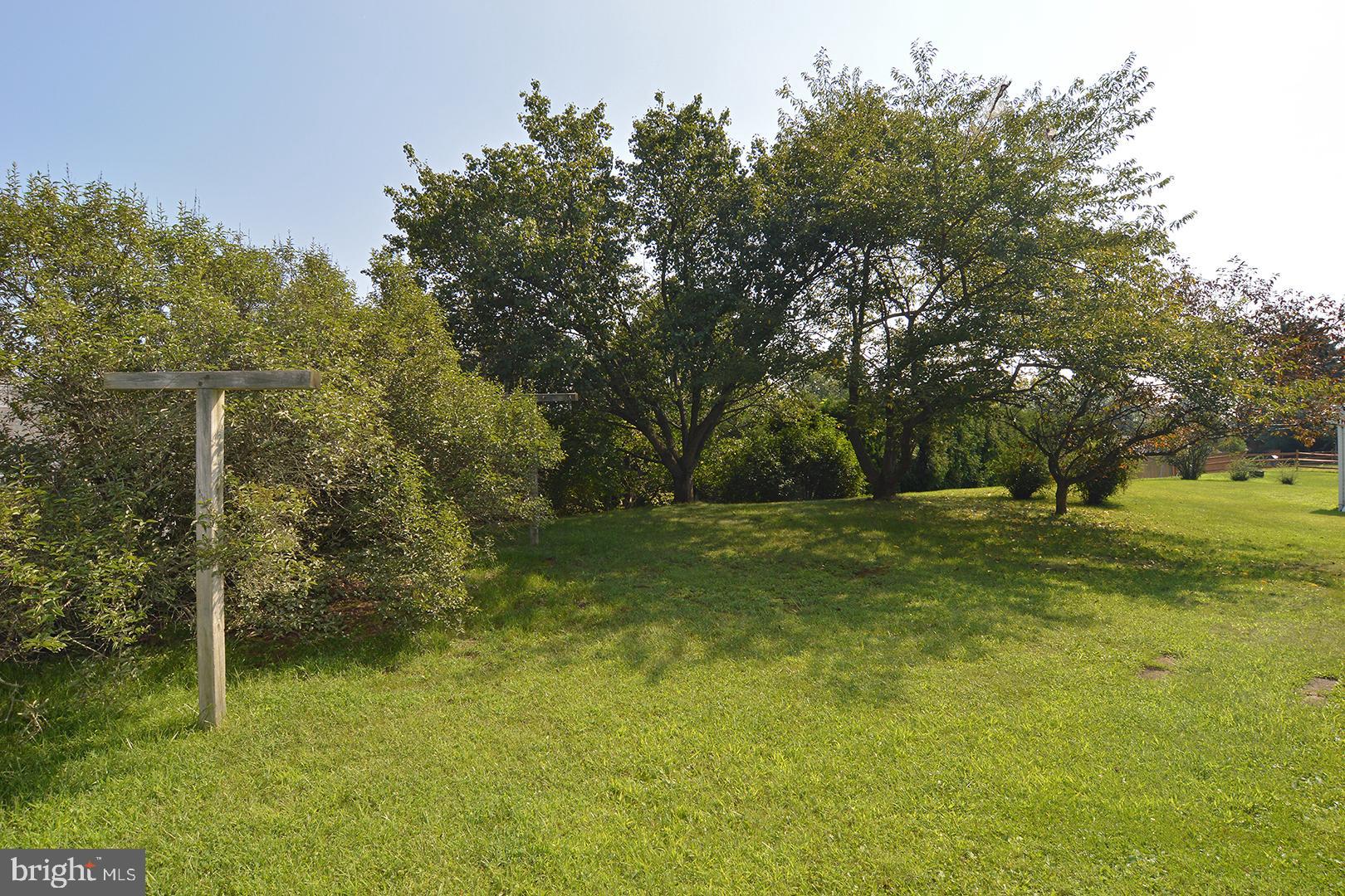 4476 Pheasant Run Reading, PA 19606 - Photo 24 of 31 Gallery Image 24