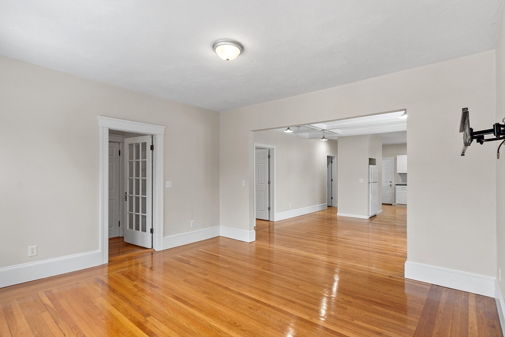 920 Pleasant Street, Unit 1 Worcester, MA 01602 - Photo 13 of 34