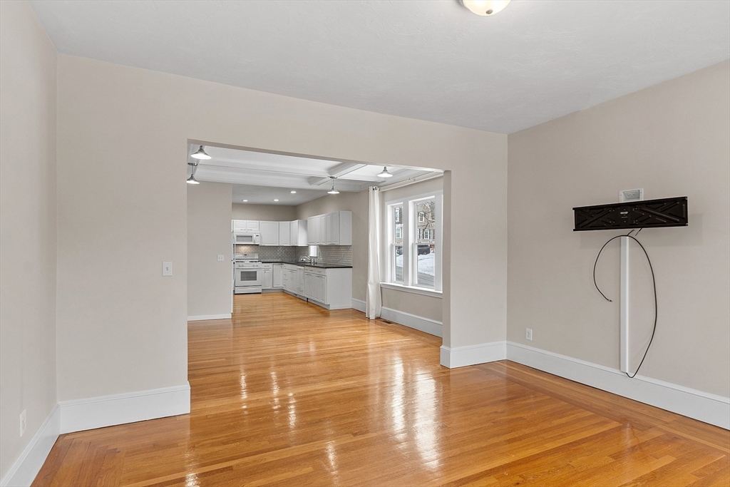 920 Pleasant Street, Unit 1 Worcester, MA 01602 - Photo 15 of 34