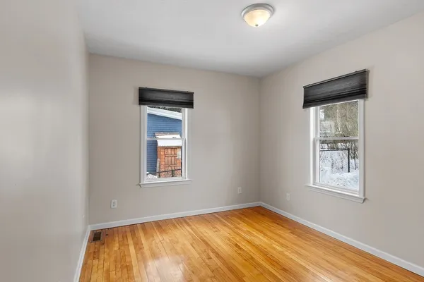 $2,500 | 920 Pleasant Street, Unit 1, Worcester, MA 01602