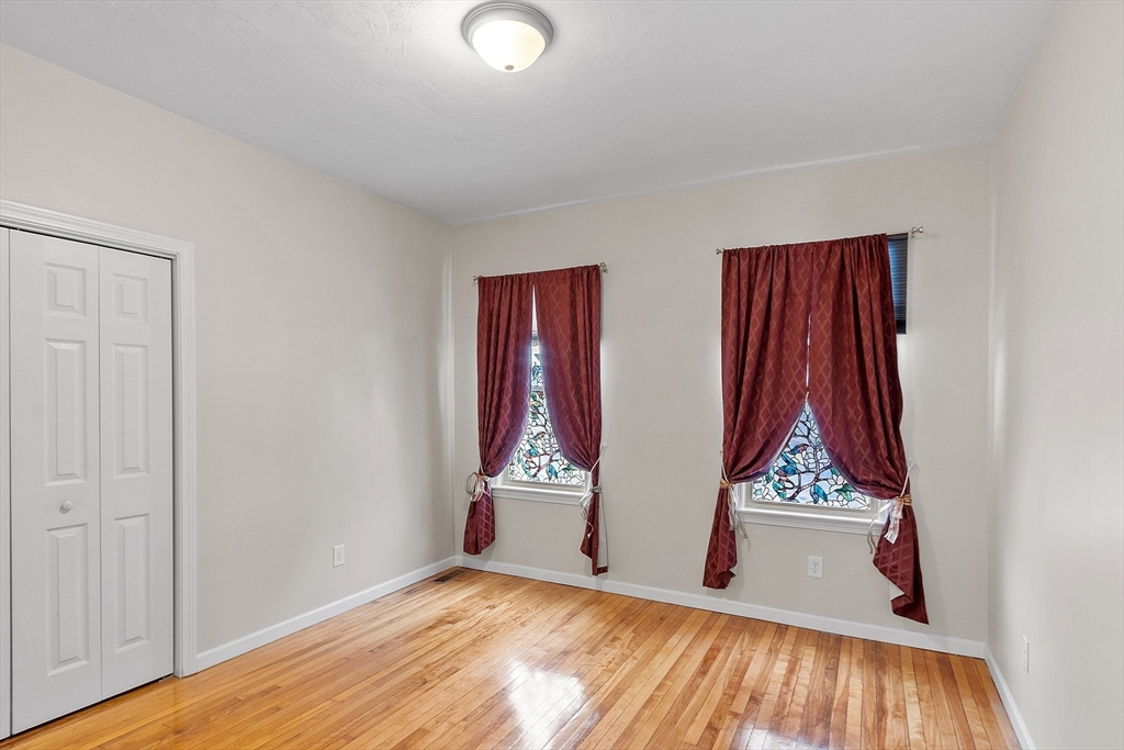 920 Pleasant Street, Unit 1 Worcester, MA 01602 - Photo 29 of 34