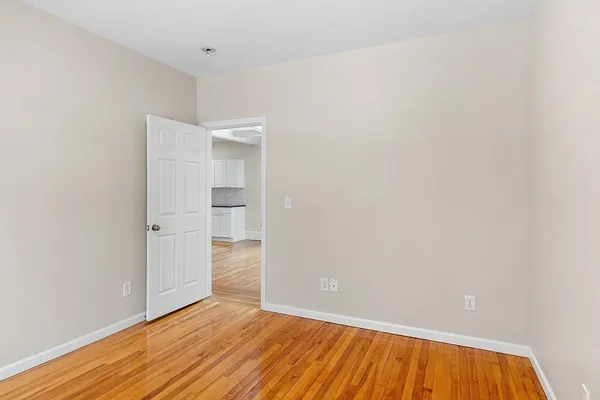 $2,500 | 920 Pleasant Street, Unit 1, Worcester, MA 01602