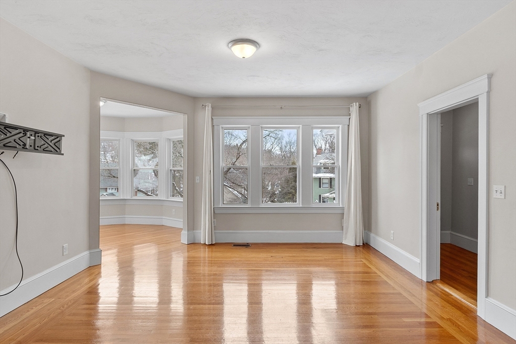 920 Pleasant Street, Unit 1 Worcester, MA 01602 - Photo 9 of 34