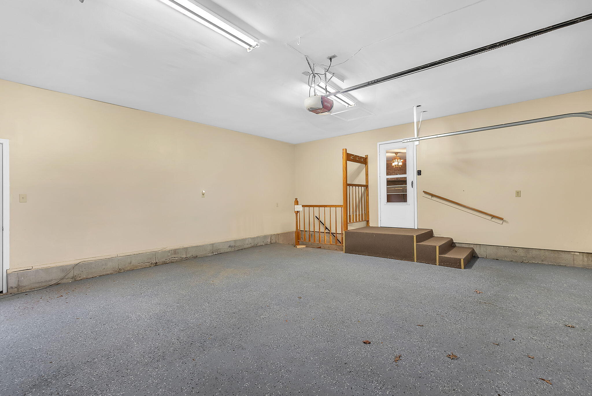 10338 O Reilly Drive Rensselaer, IN 47978 - Photo 26 of 41 2048x1372