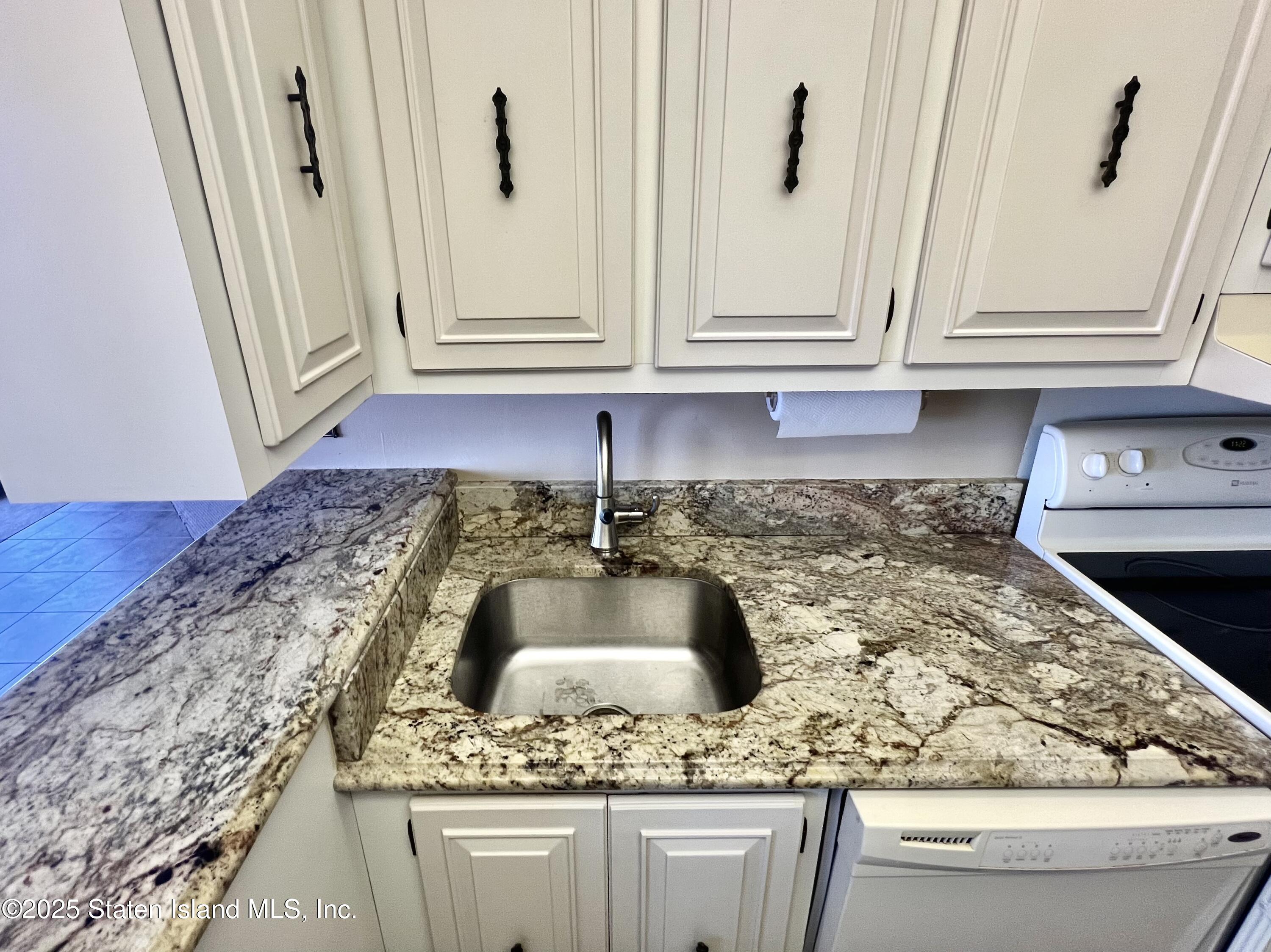 11 Windham Loop, Unit 5KK Staten Island, NY 10314 - Photo 20 of 39 IMG_7305