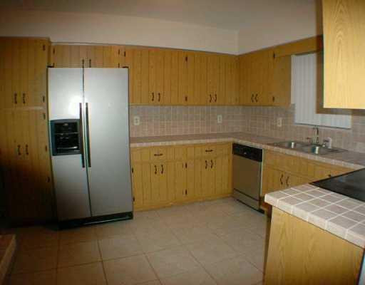 5235 Washington Road Delray Beach, FL 33484 - Photo 3 of 3 Kitchen