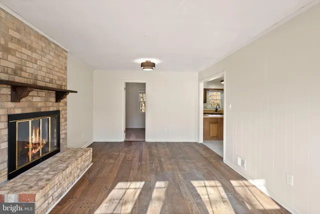 $3,400 | 13814 Leighfield Street, Chantilly, VA 20151