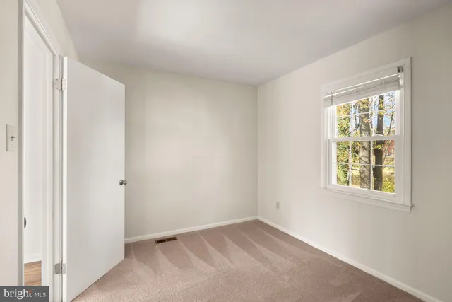 $3,400 | 13814 Leighfield Street, Chantilly, VA 20151