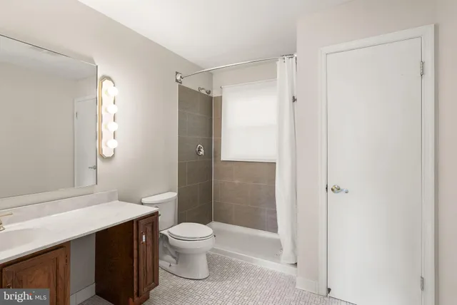 $3,400 | 13814 Leighfield Street, Chantilly, VA 20151