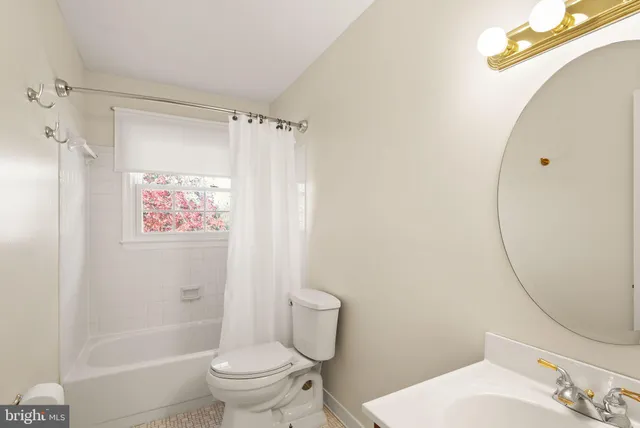 $3,400 | 13814 Leighfield Street, Chantilly, VA 20151