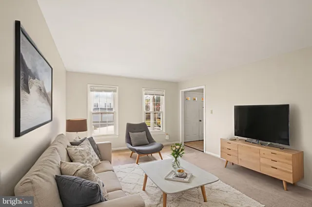 $3,400 | 13814 Leighfield Street, Chantilly, VA 20151