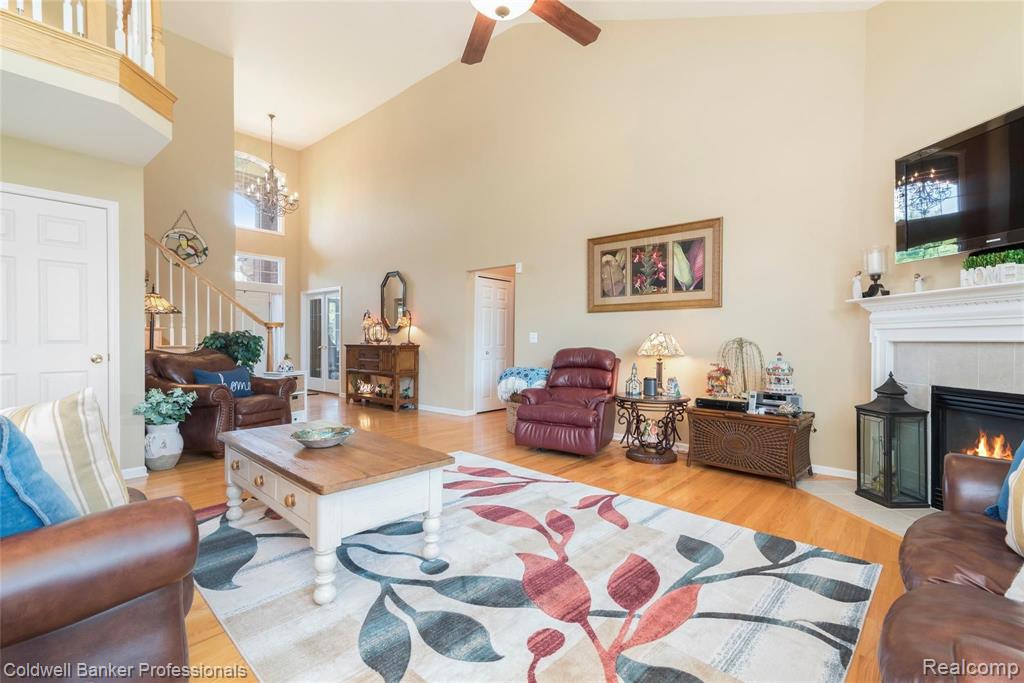 6607 Chatham Circle Rochester Hills, MI 48306 - Photo 6 of 28