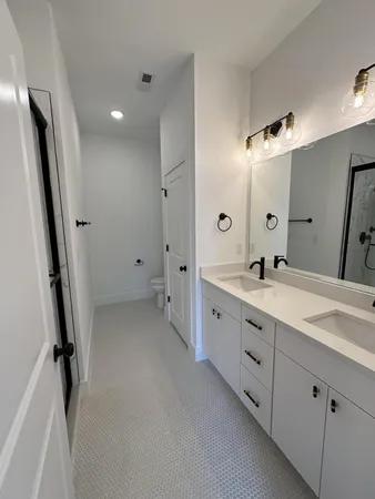 $2,795 | 959 Montague Place, Chattanooga, TN 37408