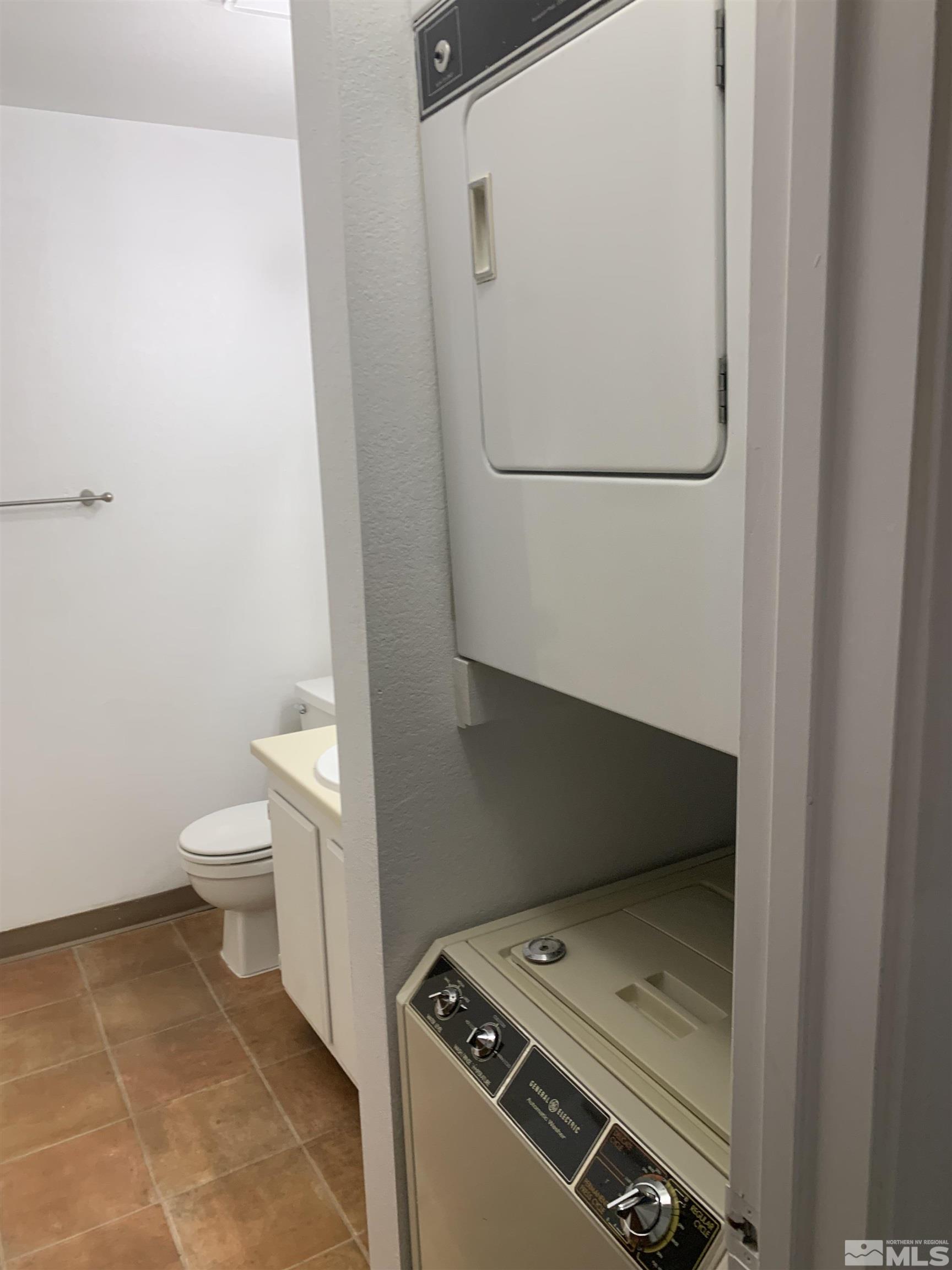 4661 Reggie Road Reno, NV 89502 - Photo 10 of 14 Photo 10