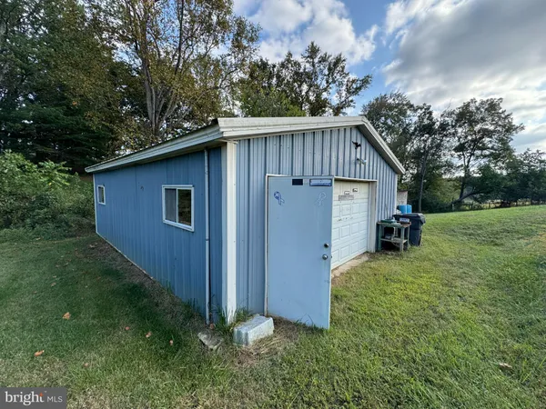 $295,000 | 5424 North Seminole Trail, Brightwood, VA 22715