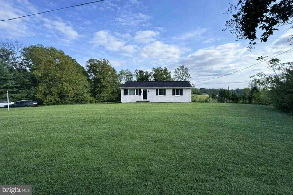 $295,000 | 5424 North Seminole Trail, Brightwood, VA 22715