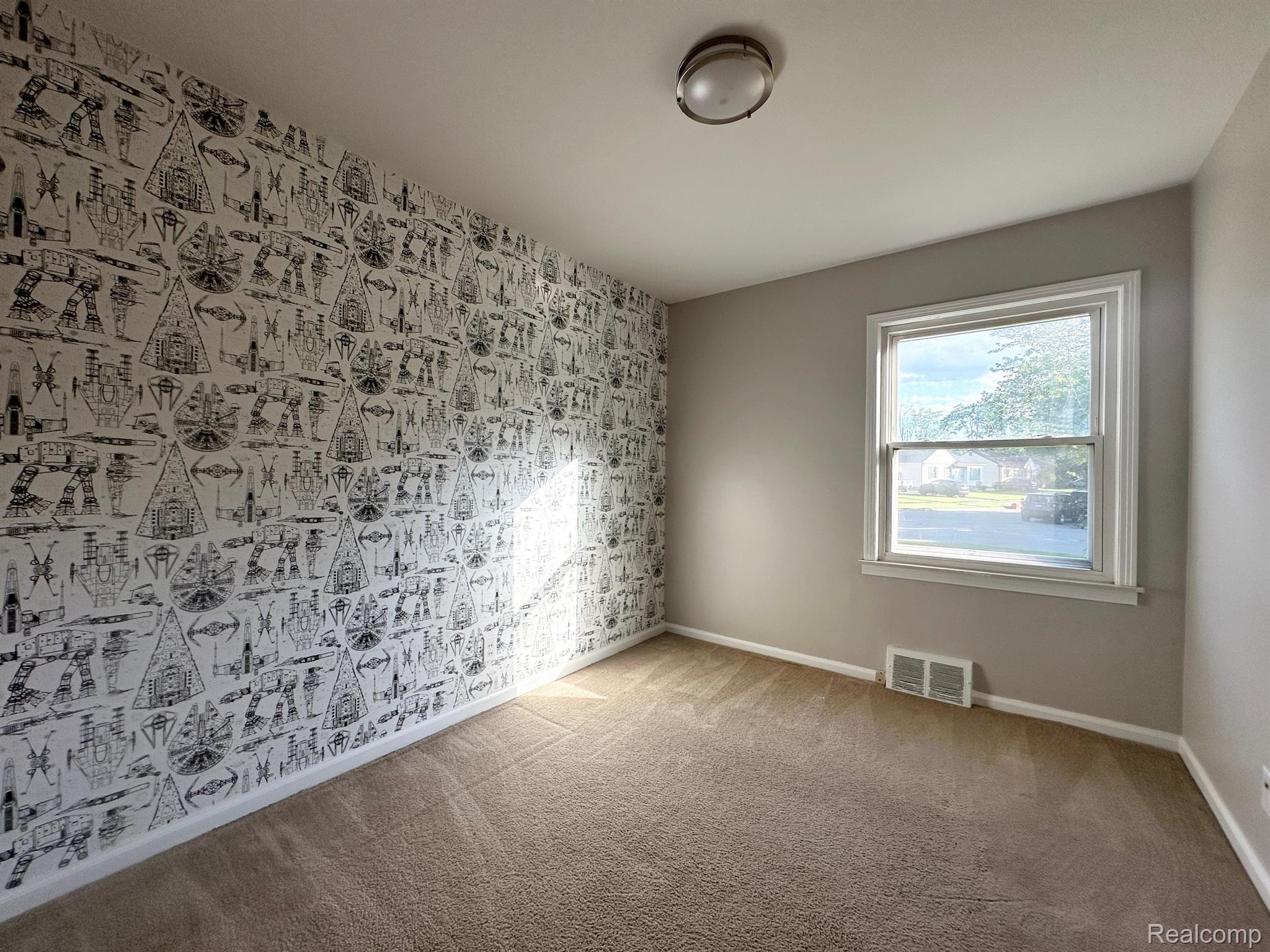 1579 Hampton Road Mount Clemens, MI 48043 - Photo 8 of 17 Bedroom 1 View 1