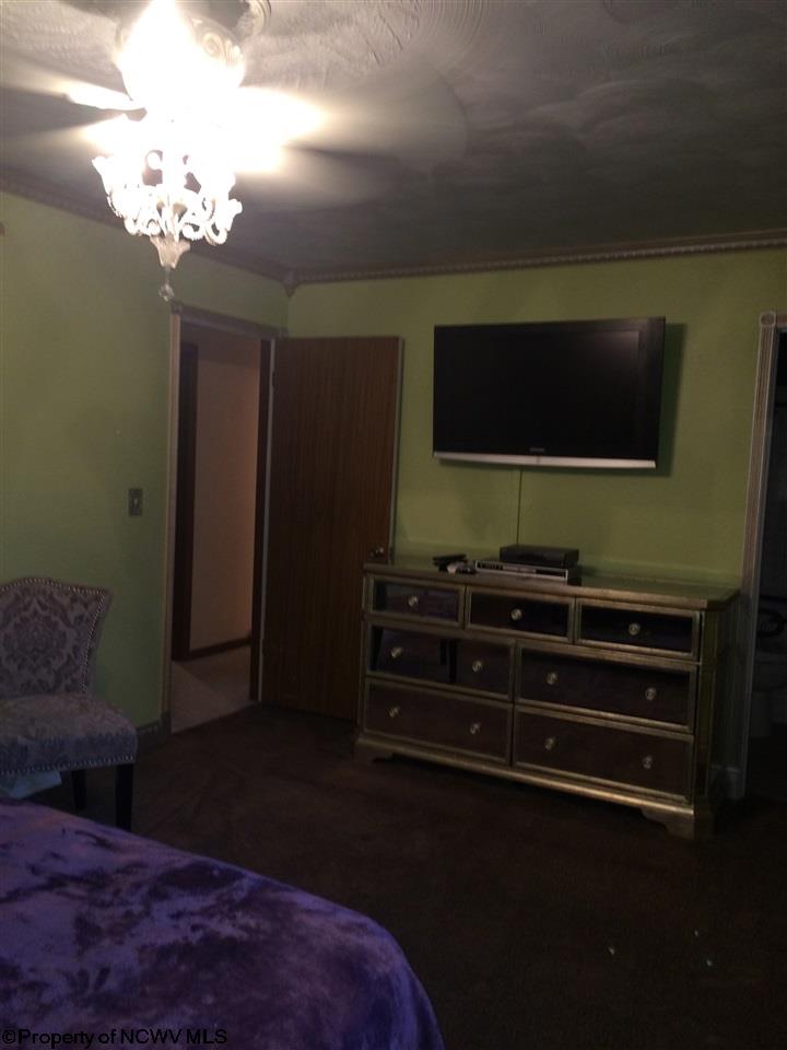 1089 Bakers Ridge Road Morgantown, WV 26508 - Photo 5 of 14 Gallery Image 5