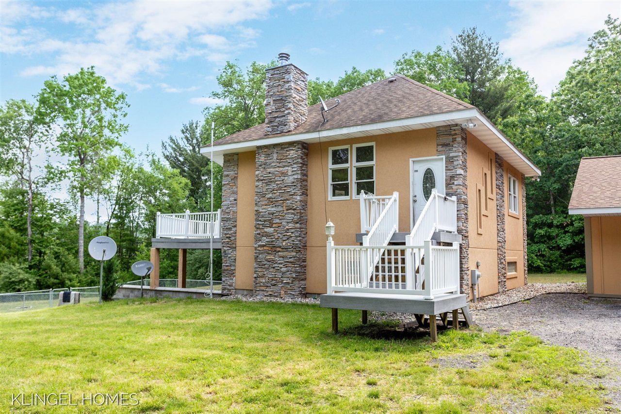 706 West Skeels Road Montague, MI 49437 - Photo 2 of 44 Gallery Image 2