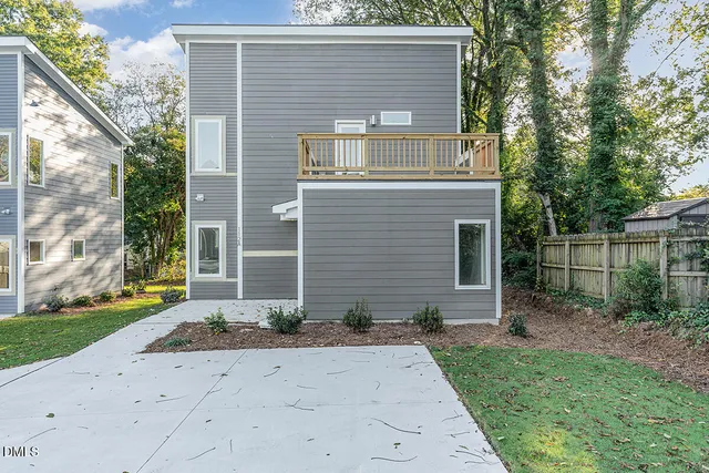 $1,995 | 112 North Guthrie Avenue, Unit A, Durham, NC 27703