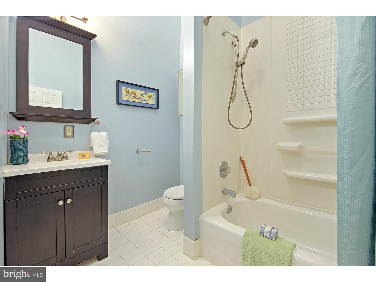 309 North 3rd Street, Unit C Philadelphia, PA 19106 - Photo 19 of 25