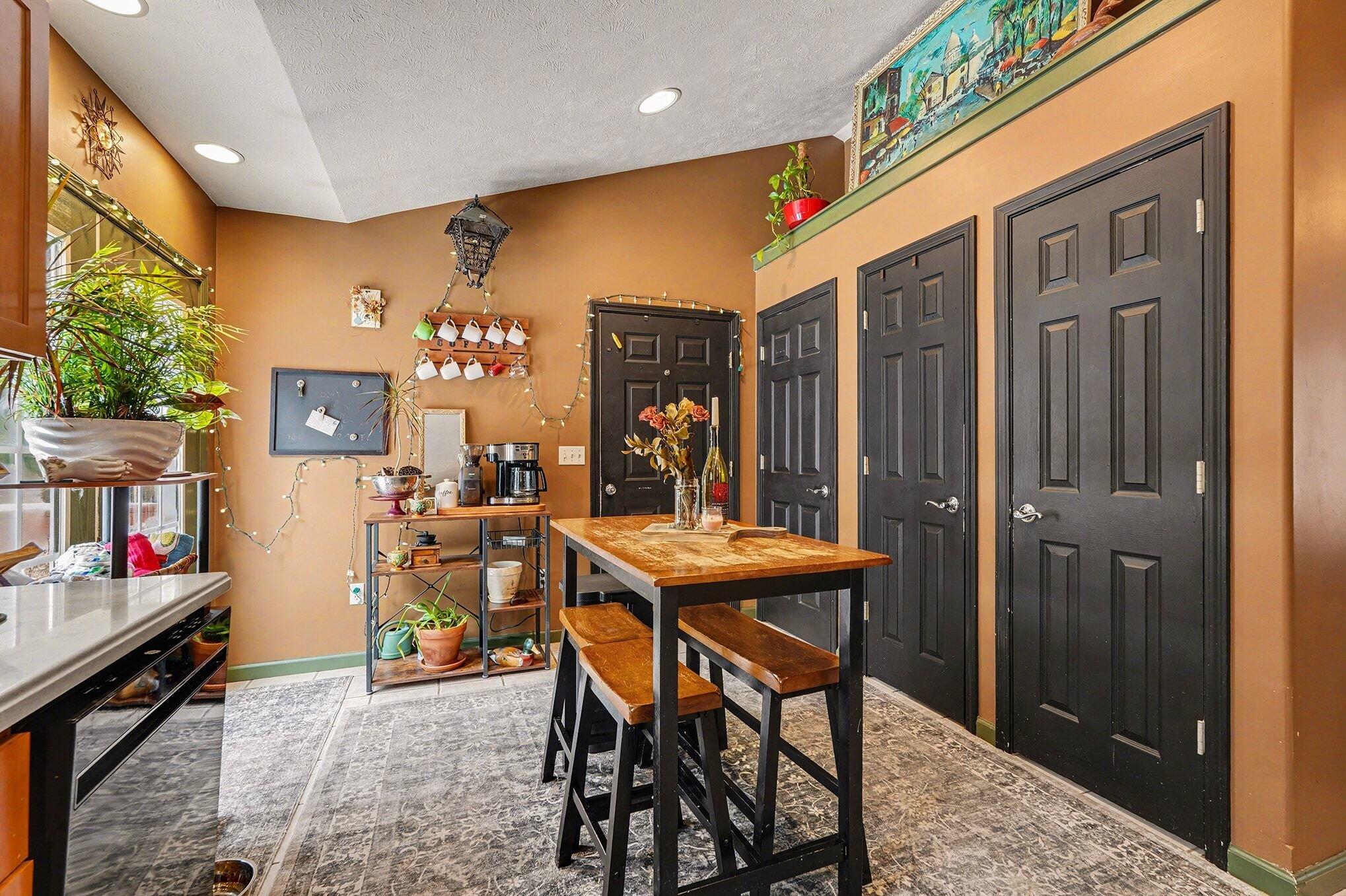 6509 Staple Road Twin Lake, MI 49457 - Photo 6 of 24 Eat In