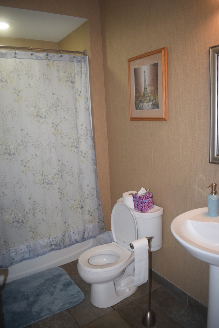 977 Harris Road, Unit 32 Grayslake, IL 60030 - Photo 13 of 16