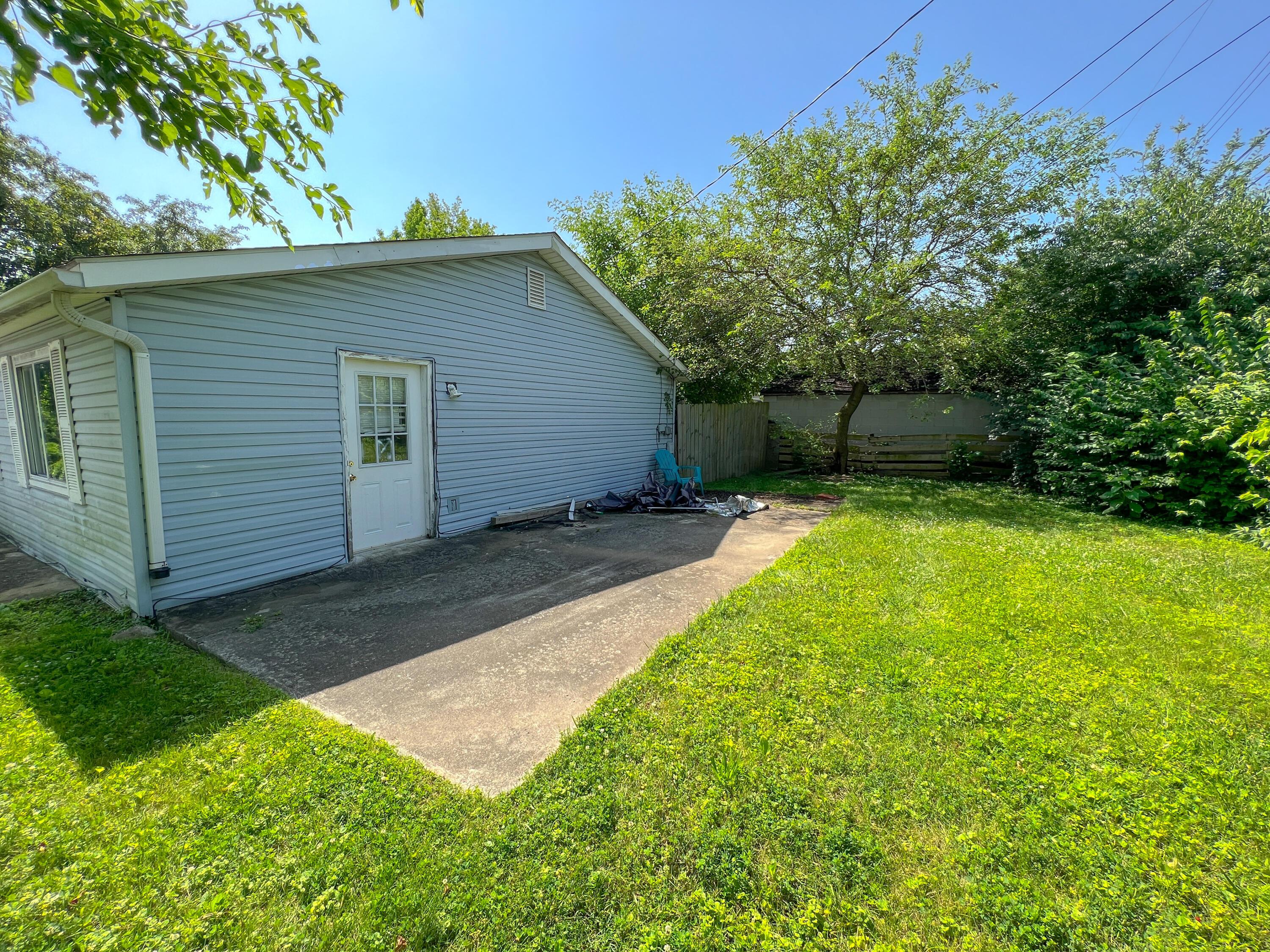 1303 Evergreen Road Columbus, OH 43207 - Photo 6 of 23 IMG_9972