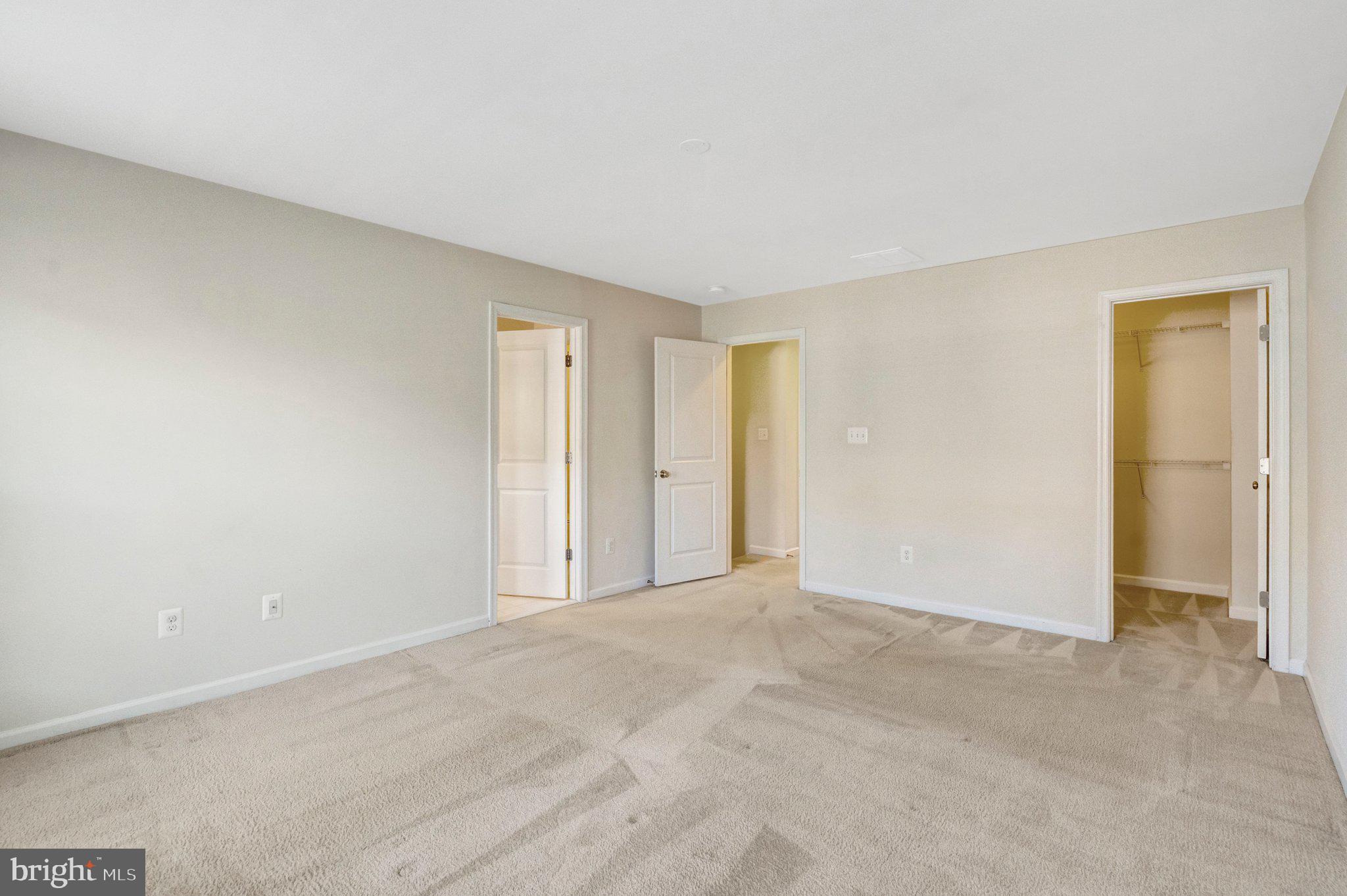 8932 Dahlgren Ridge Road Manassas, VA 20111 - Photo 23 of 41 a view of an empty room