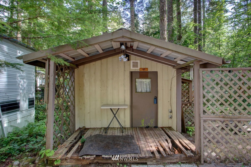 145-1 Goldrush Road Deming, WA 98244 - Photo 2 of 25 Gallery Image 2