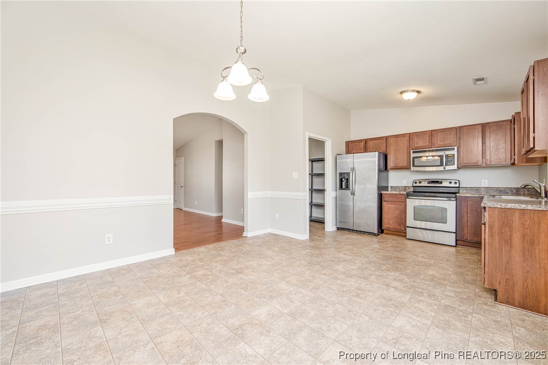 1208 Piper Court Hope Mills, NC 28348 - Photo 7 of 29