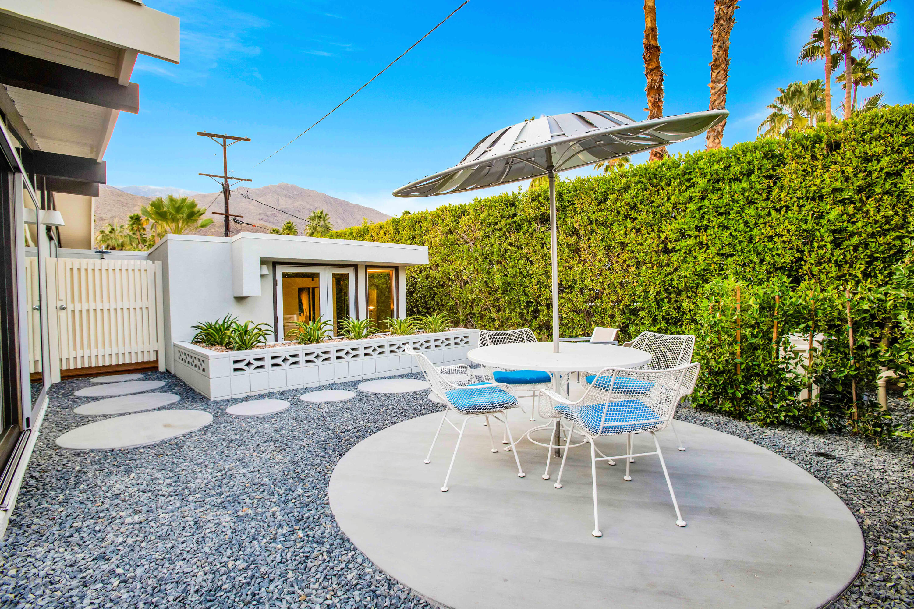 992 East La Jolla Road Palm Springs, CA 92264 - Photo 31 of 83 32