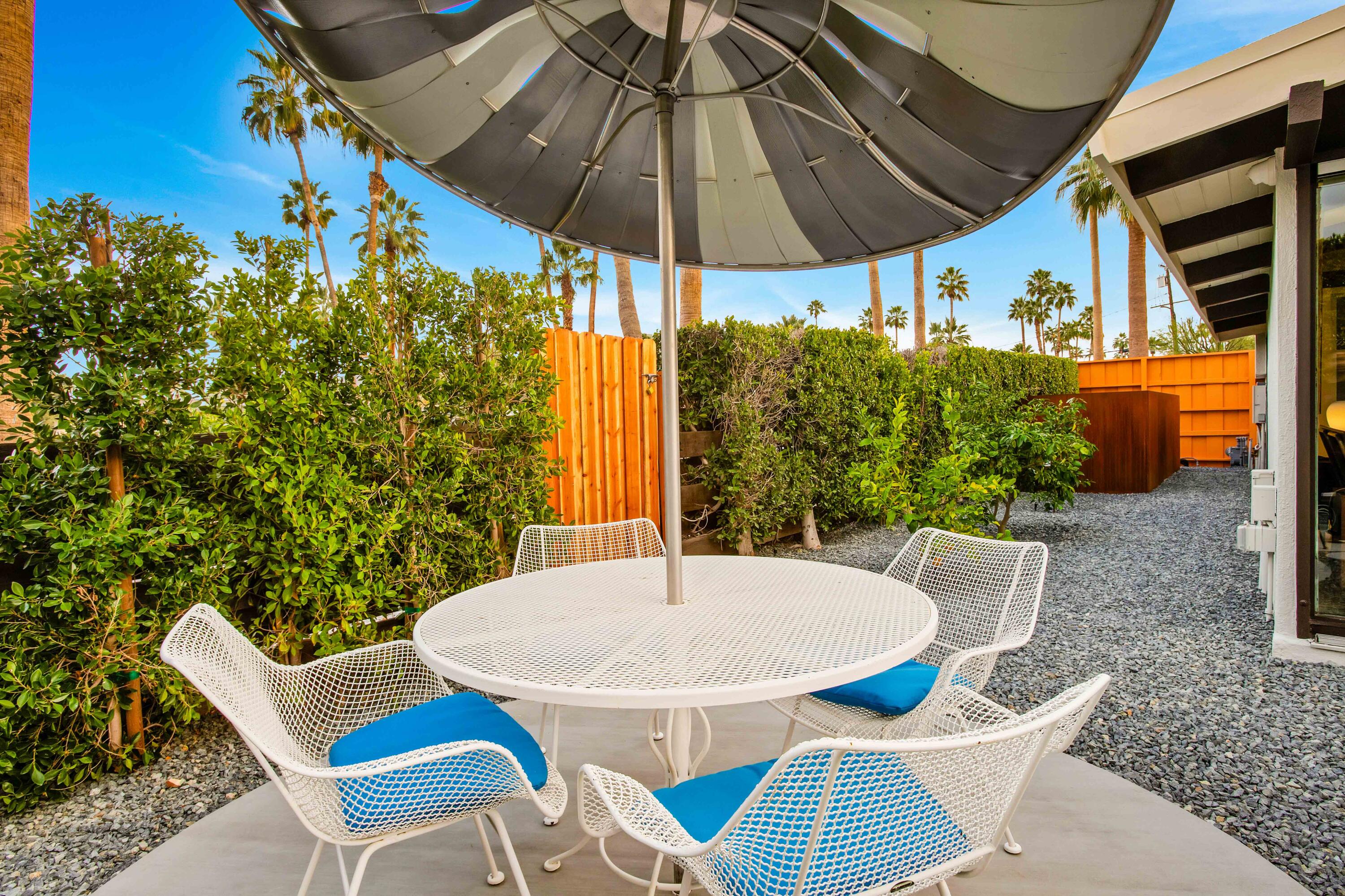 992 East La Jolla Road Palm Springs, CA 92264 - Photo 32 of 83 33