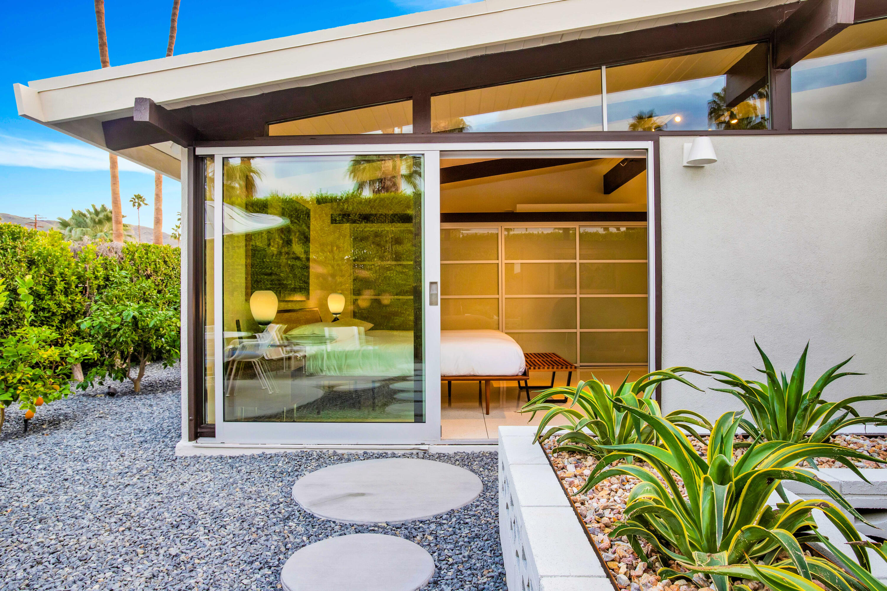 992 East La Jolla Road Palm Springs, CA 92264 - Photo 34 of 83 35