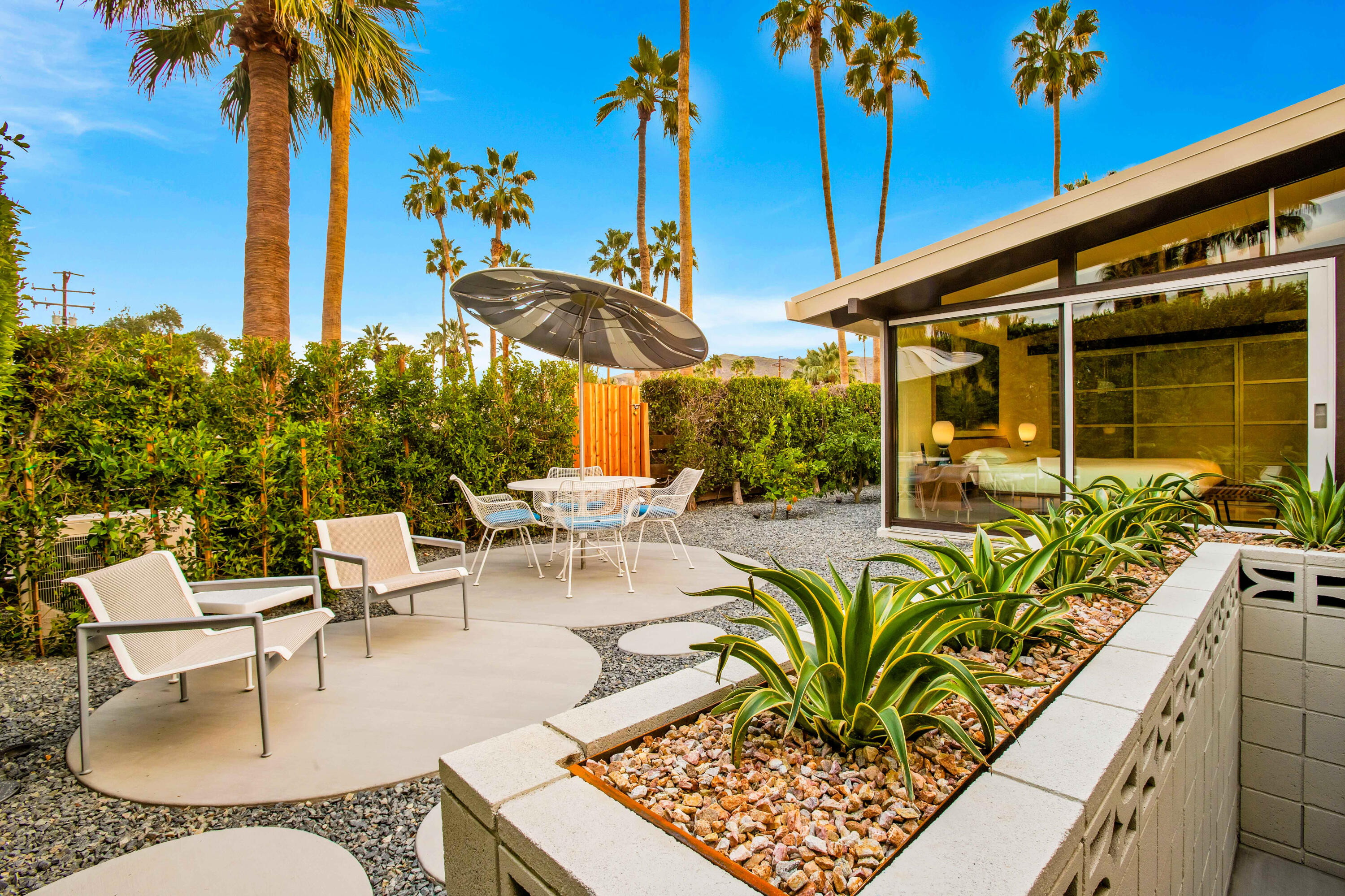 992 East La Jolla Road Palm Springs, CA 92264 - Photo 38 of 83 39