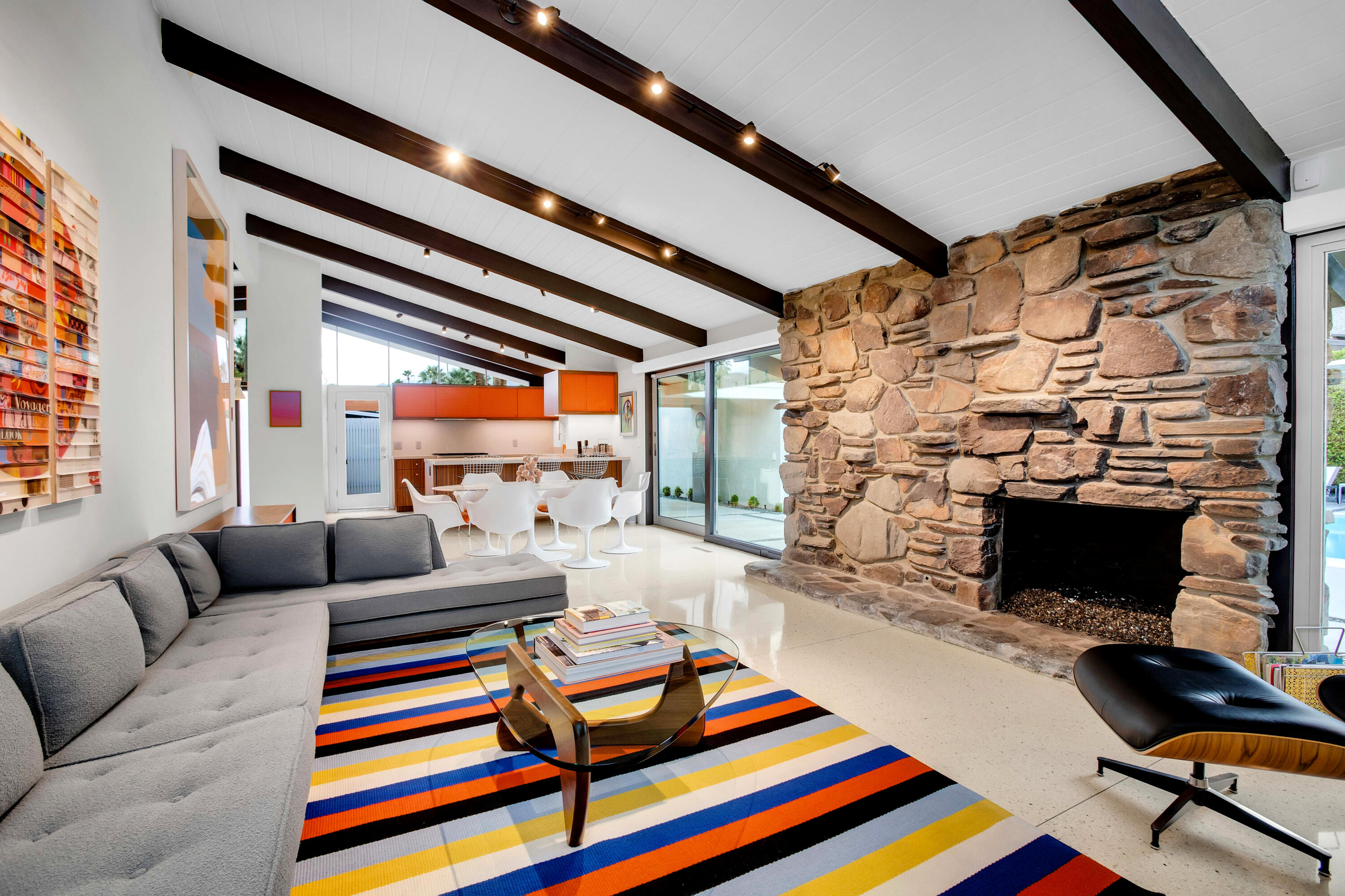 992 East La Jolla Road Palm Springs, CA 92264 - Photo 9 of 83 10